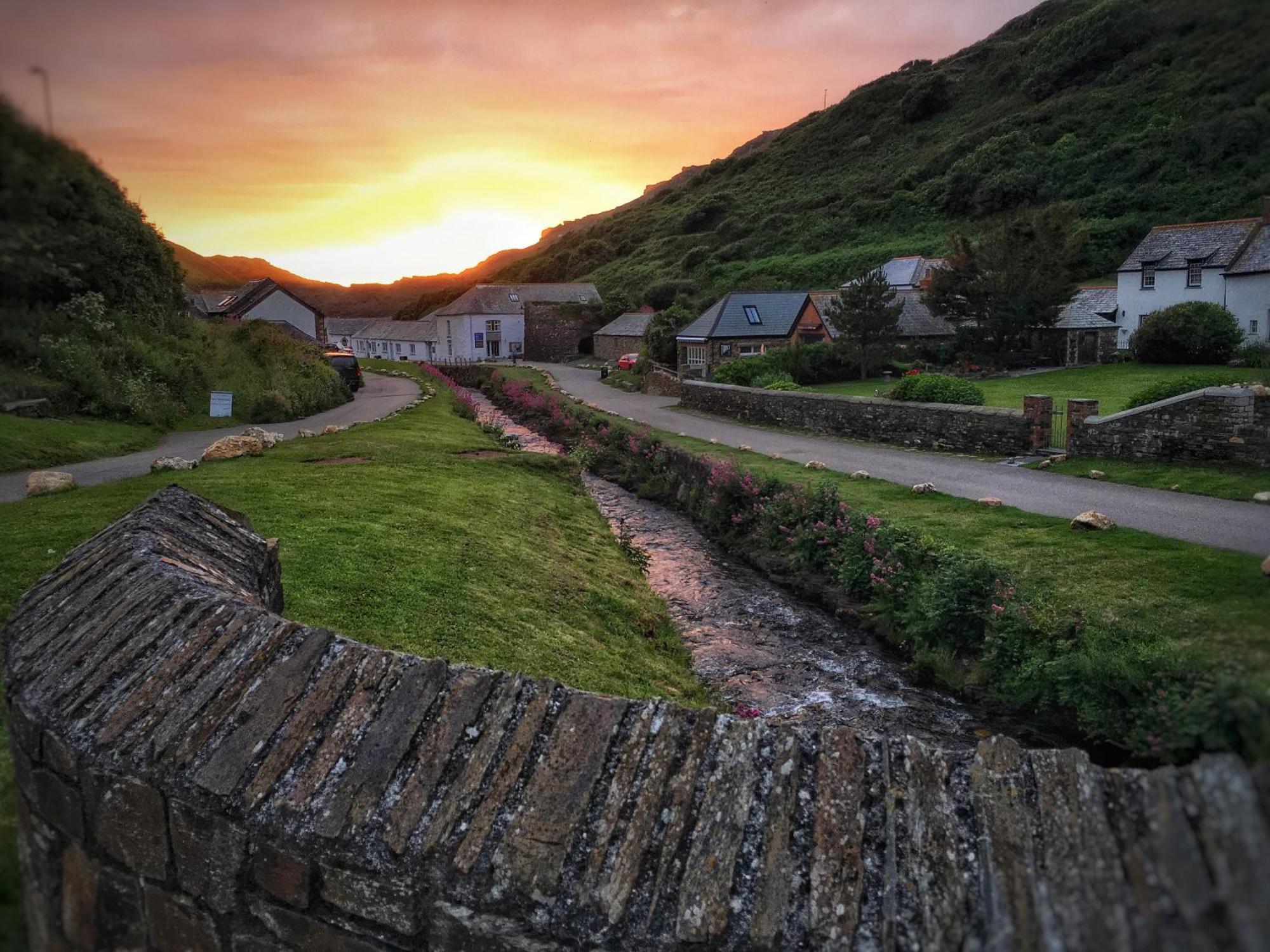 The Riverside Bed and Breakfast Boscastle Exterior foto